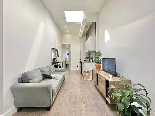 Rented by Doorway NYC, LLC | media 10