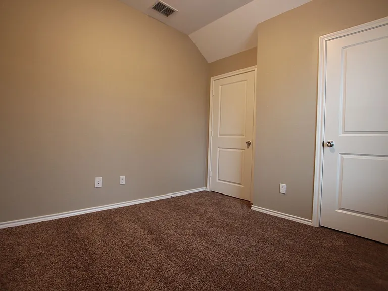 Brad Circle 1210 — Photo 14
