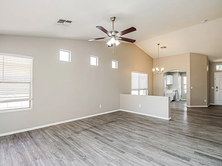 2725 E Carol Ave — Photo 5