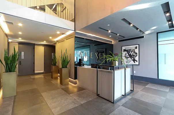 Rented by REZI | media 52