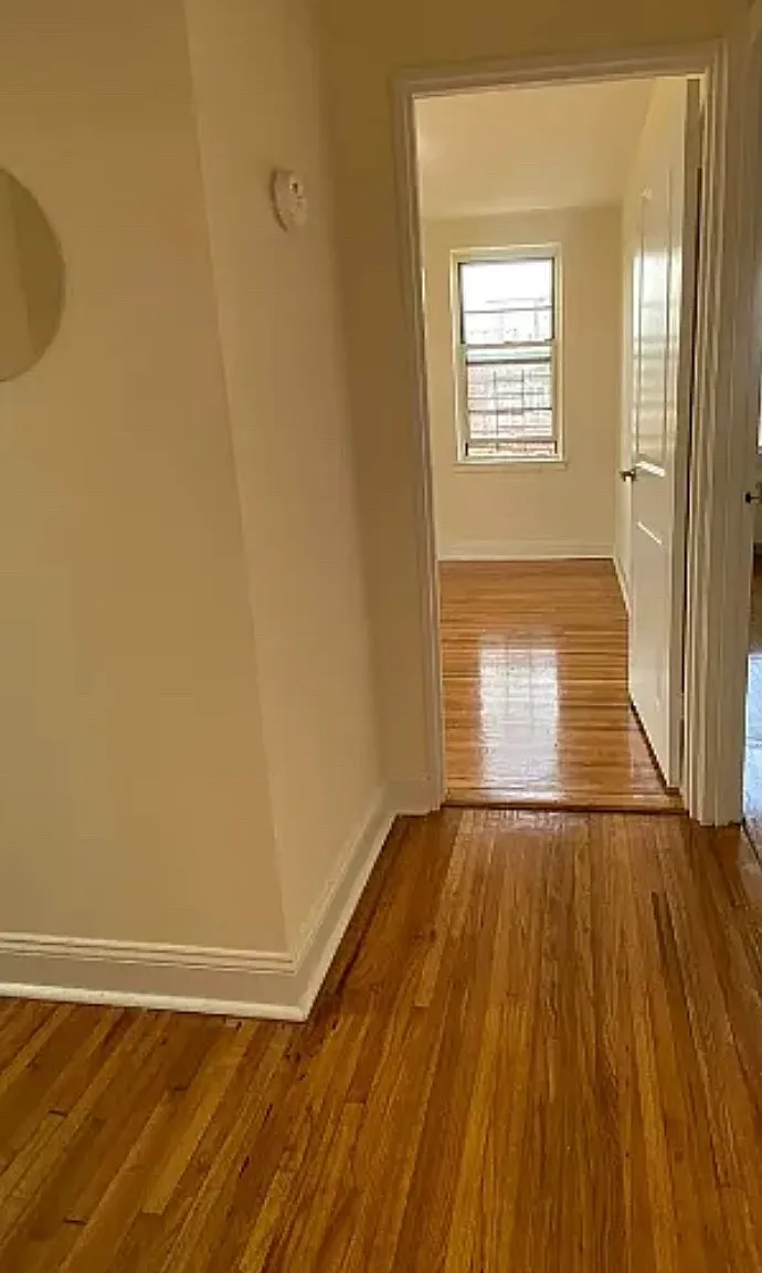 2 bed, 700 sqft, $2,750 — Photo 4