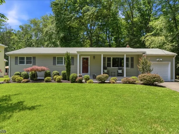 28 Delbrook Rd, Parsippany-Troy Hills Twp., NJ 07950