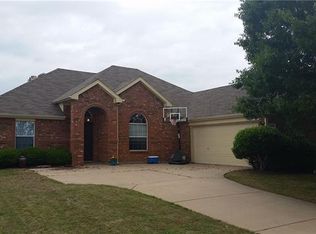 6609 Mill Valley Dr, Midlothian, TX 76065