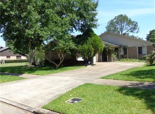 16326 Cavendish Dr, Houston, TX 77059