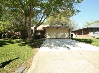 1521 Clover Hill Rd, Mansfield, TX 76063