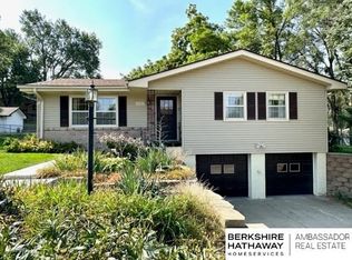 10325 Prairie Rd, Omaha, NE 68134