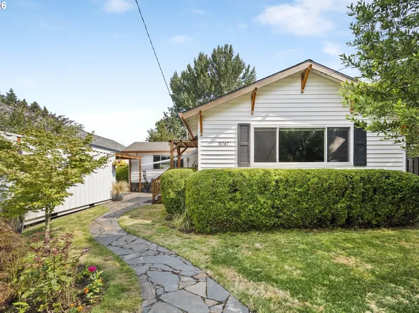 5747 NE Ainsworth St, Portland, OR 97218