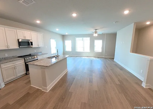 7122 Magnolia Vlg — Photo 2