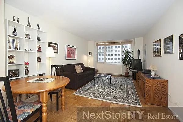 Sold by NextStopNY | media 3