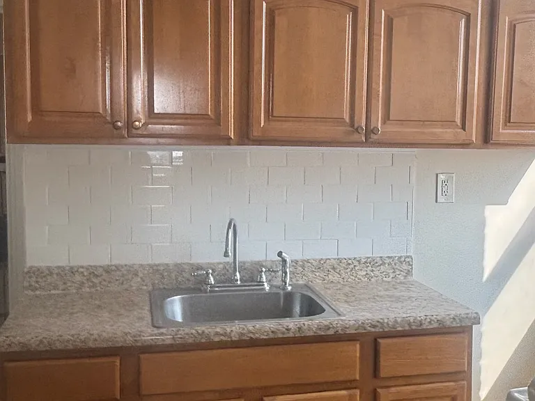 25 Van Wagenen Ave #6 — Photo 1