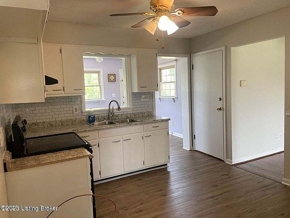 4th image of 6113 Manse Dr