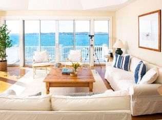 6 Tuckerman Ter, Middletown, RI 02842