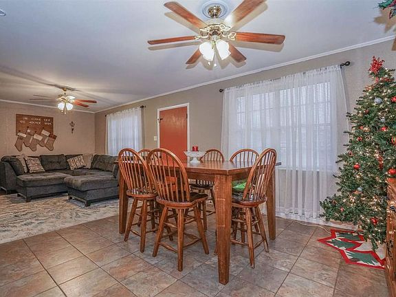 3rd image of 186 Dale Dr