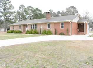 403 W Turlington St, Salemburg, NC 28385