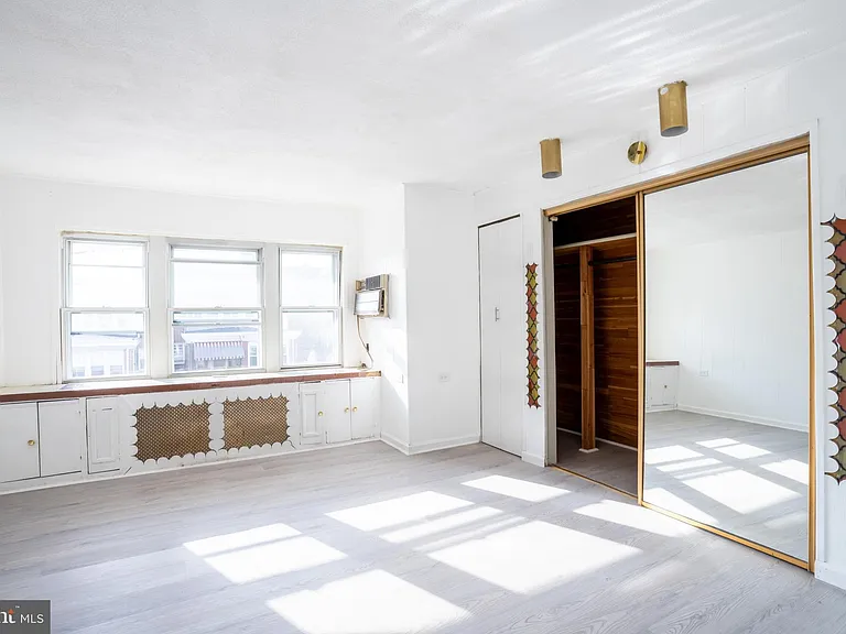 241 S Saint Bernard St #0 — Photo 10