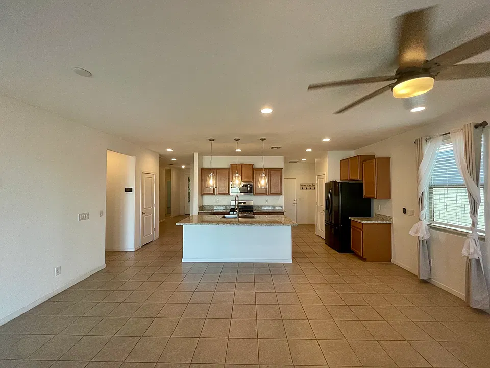 5542 W Jackalope Ln
