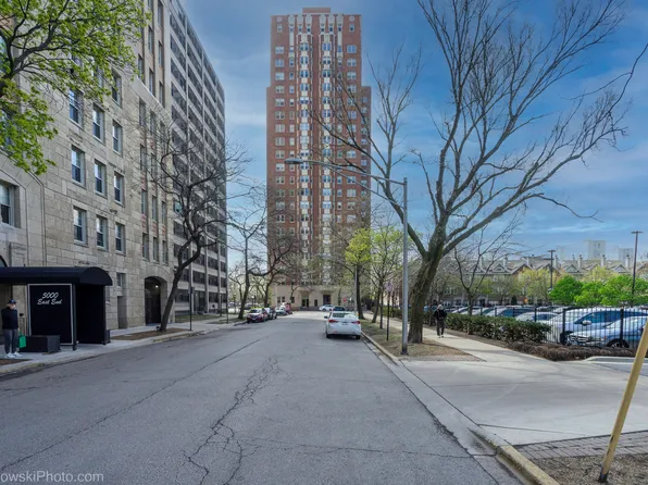5000 S Cornell Ave APT 10A, Chicago, IL 60615