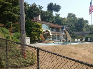 6546 Beach Dr SW, Seattle, WA 98136