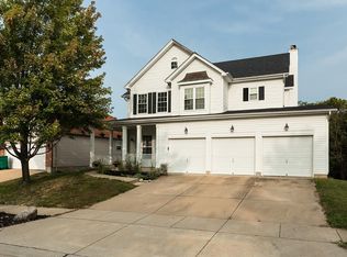 3594 Lakeview Heights Dr, Saint Louis, MO 63129