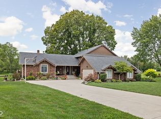 148 Plaza Granda St, Greenwood, IN 46143