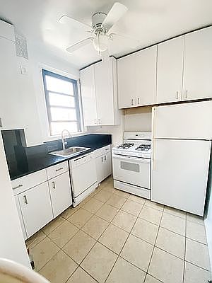4th image of 105 E 63rd St APT 9B