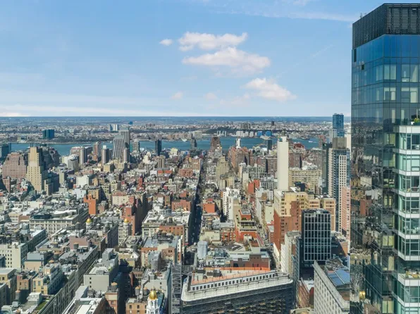 45 East 22nd Street image 25 of 28