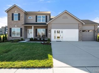 300 Osprey Ct, Lake Saint Louis, MO 63367