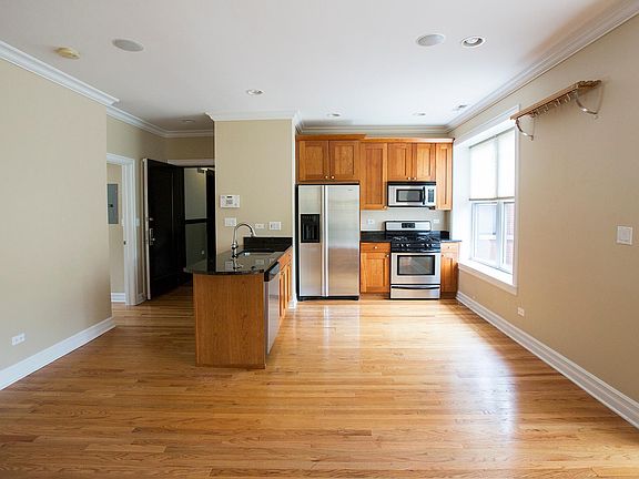 2nd image of 2705 N Mildred Ave #D3