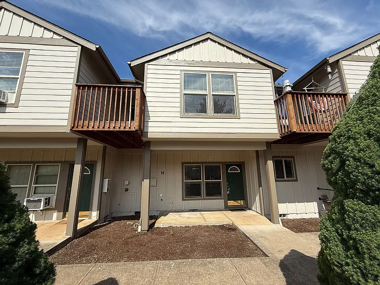 The Firs Apartments — Photo 48