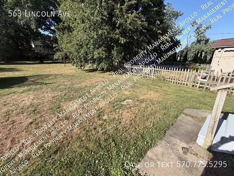 563 Lincoln Ave — Photo 19