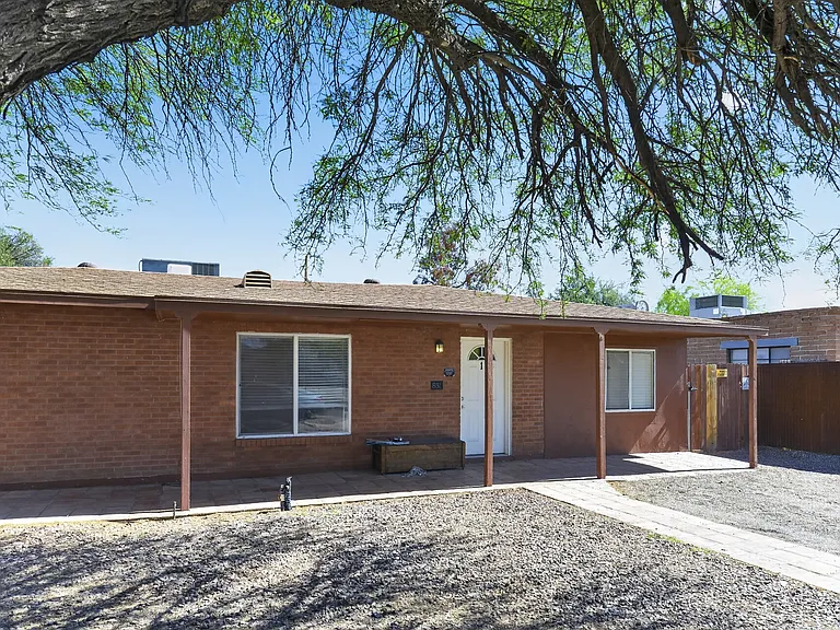 831 E Hedrick Dr #2 — Photo 1