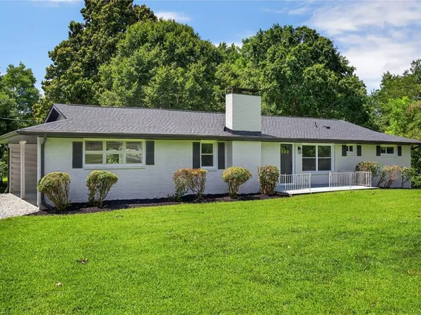 193 Redcoat Ln, Winston Salem, NC 27107