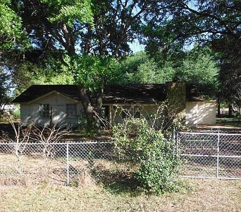 2nd image of 2906 Keysville Dr