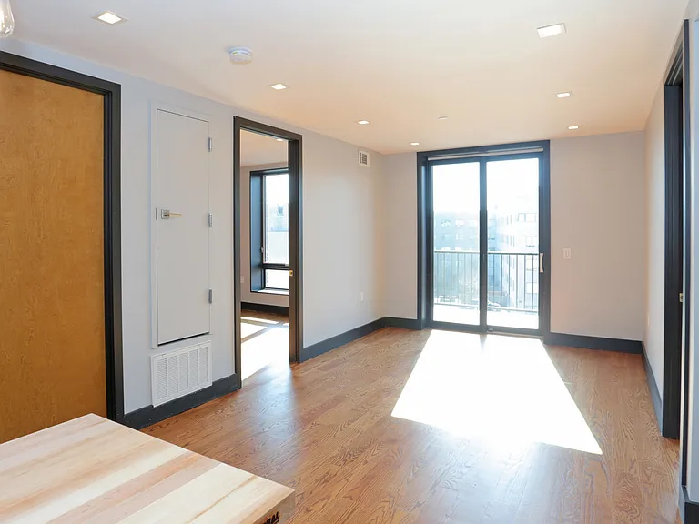 15 Cedar St #5A — Photo 6