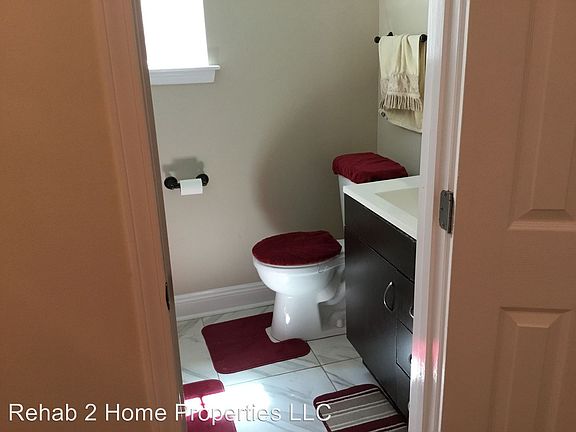 4th image of 1130 N Prieur St #B
