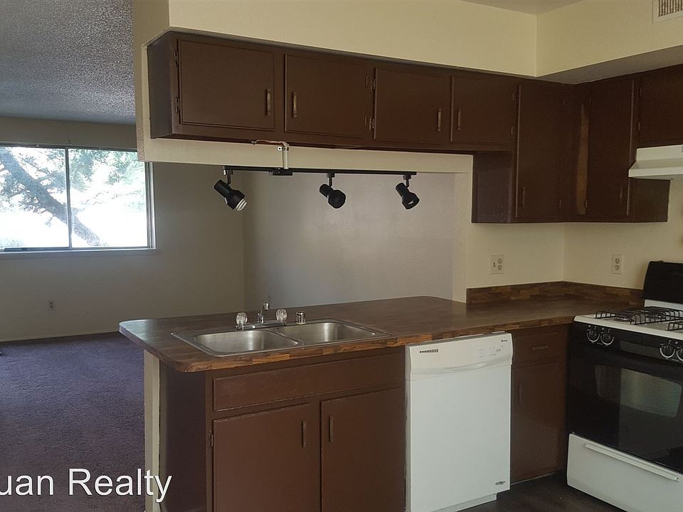 1st image of 2508 N Lee Ave APT 2