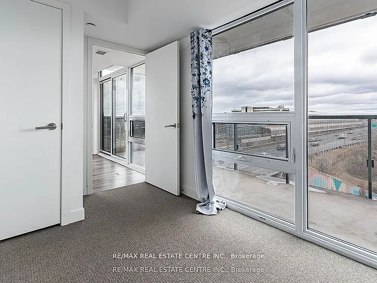 120 Varna Dr #605 — Photo 5