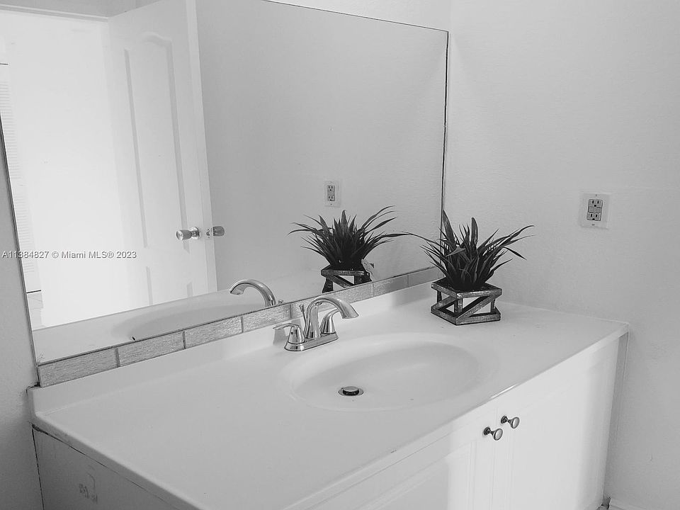 Doral Gardens Ii Apartments Miami, FL Zillow