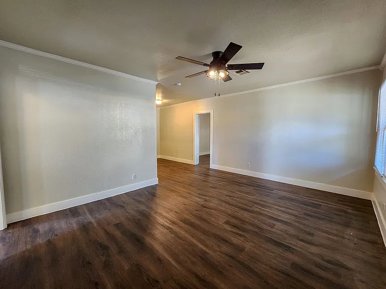 1002 Overland Ct — Photo 31