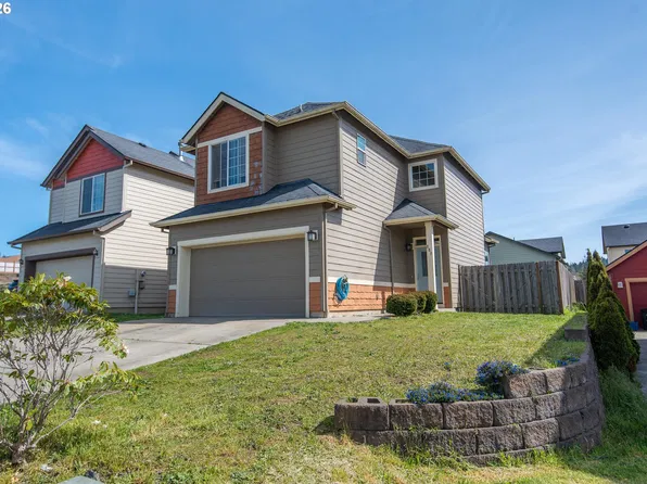 889 Kentucky Ave, Coos Bay, OR 97420