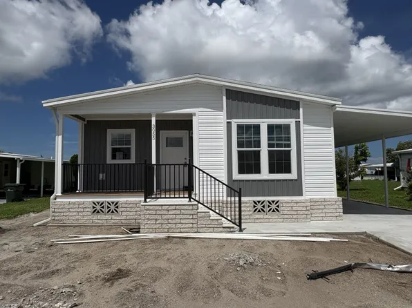 3055 Lamplighter Dr #147, Sarasota, FL 34234