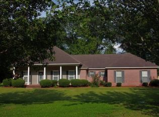 112 Seminole Cir, Terry, MS 39170