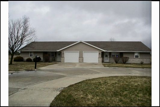 3rd image of 10418 Deer Creek Dr #P