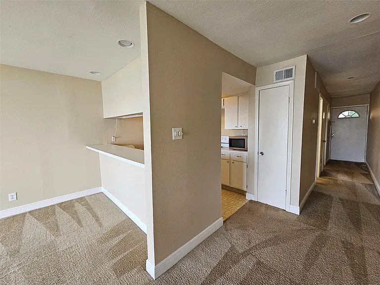12600 Melville Dr #321B — Photo 21