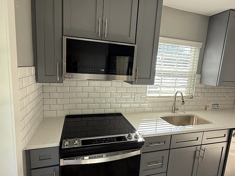 3104 Saint Clair Ave — Photo 7
