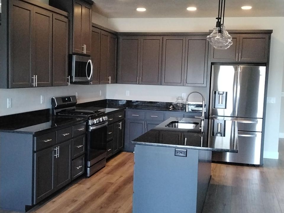 1st image of 215 Sky Hawk Dr