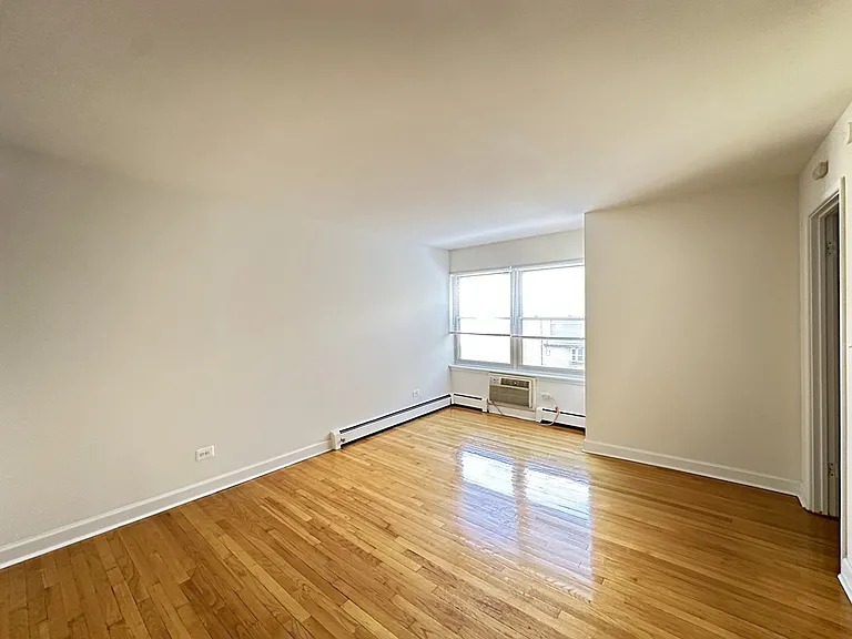 6830 N Sheridan Rd #365 — Photo 12