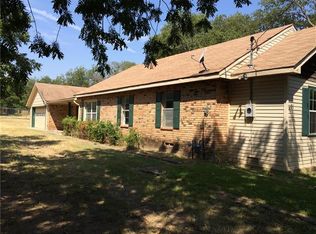 401 College, Italy, TX 76651
