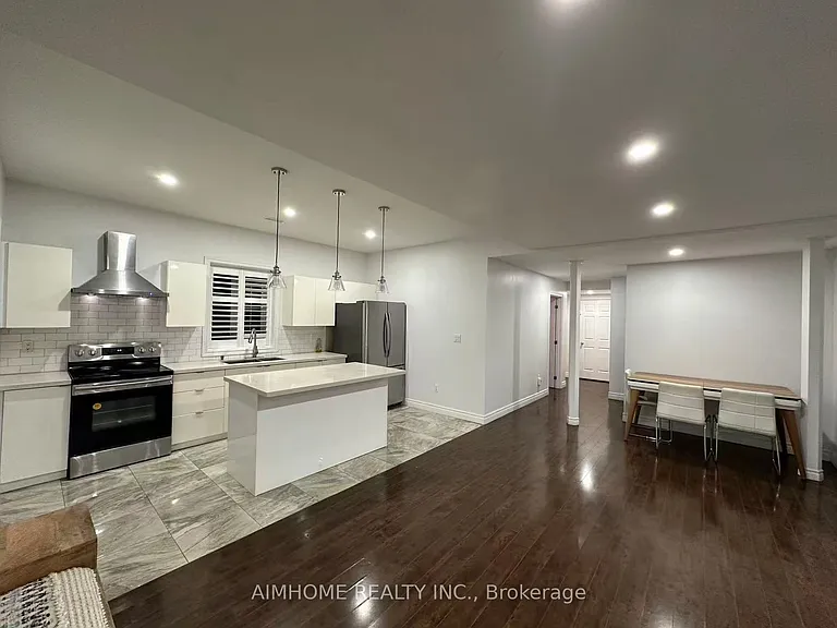 39 Lady Karen Cres #BASEMENT — Photo 4