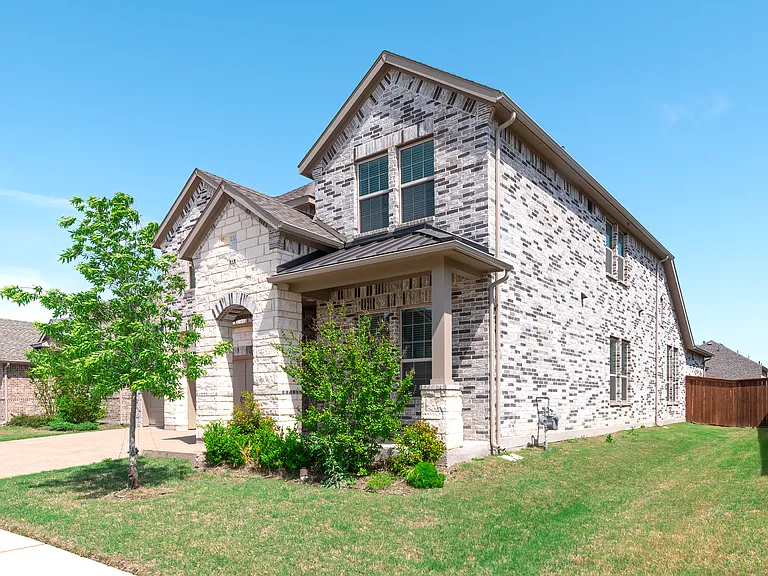 3208 Morris Ln — Photo 3